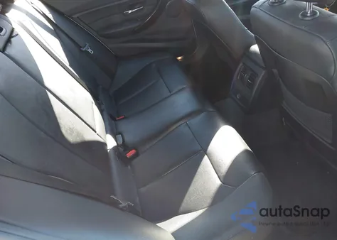 2015 BMW 328I xDrive z USA, uszkodzony, nr VIN WBA3G7C57FK297187